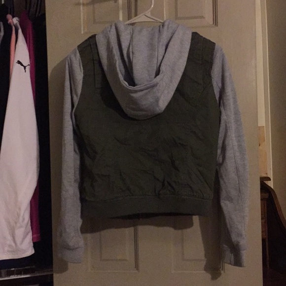 Green Jacket - Picture 2 of 2